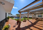 Casa de pueblo en venta en Loja ref: TR58407 foto