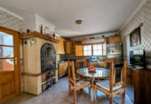 Chalet independiente con terreno en venta en Loja ref: TR101924 foto