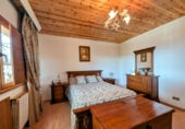 Chalet independiente con terreno en venta en Loja ref: TR101924 foto