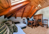 Chalet independiente con terreno en venta en Loja ref: TR101924 foto