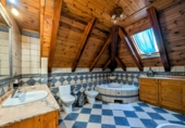Chalet independiente con terreno en venta en Loja ref: TR101924 foto