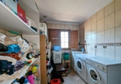 Chalet independiente con terreno en venta en Loja ref: TR101924 foto
