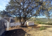 Masia amb terreny en venda a Loja ref.: TR109191 foto