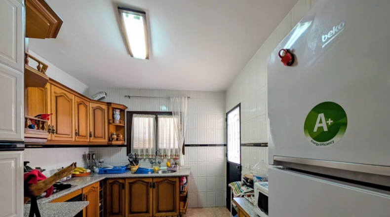 Гранада - Loja - 332m2