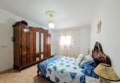 Дом с участком на продажу в городе Motril. Фото