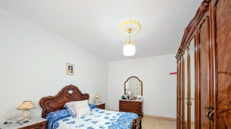 Гранада - Loja - 332m2