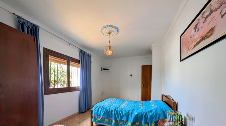 Гранада - Loja - 332m2