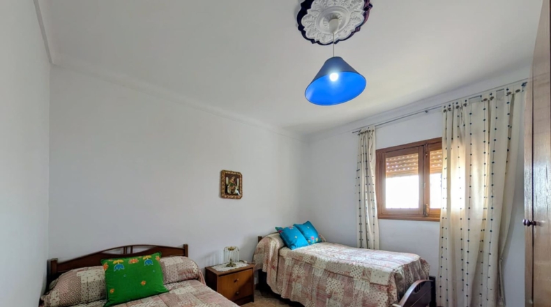 Гранада - Loja - 332m2