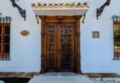 Chalet independiente con terreno en venta en Loja ref: TR183047 foto