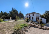 Chalet independiente con terreno en venta en Loja ref: TR183047 foto