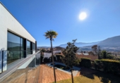 Chalet independiente con terreno en venta en Loja ref: TR254312 foto