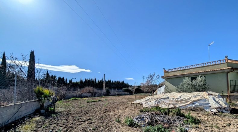 Granada - Loja - 1533m2