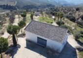 Chalet independiente con terreno en venta en Loja ref: TR254316 foto