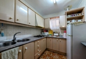 Дом с участком на продажу в городе Loja. Фото