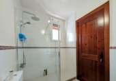 Chalet independiente con terreno en venta en Loja ref: TR257124 foto