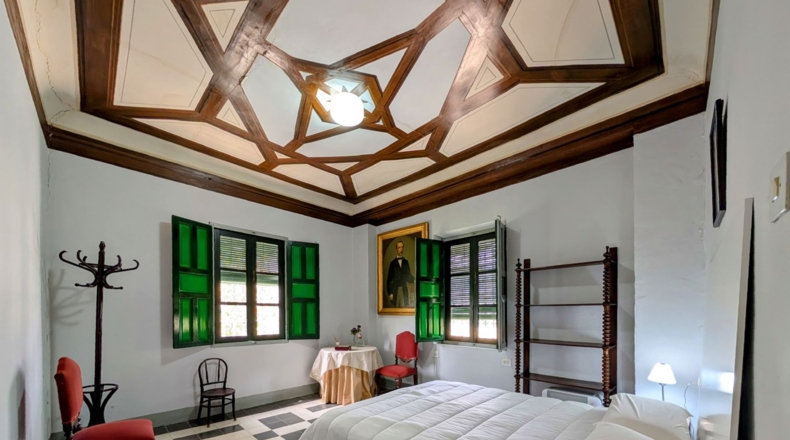 Granada - Loja - 16000m2