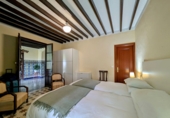 Villa con terreno en venta en Loja ref: TR256132 foto