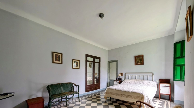 Granada - Loja - 16000m2
