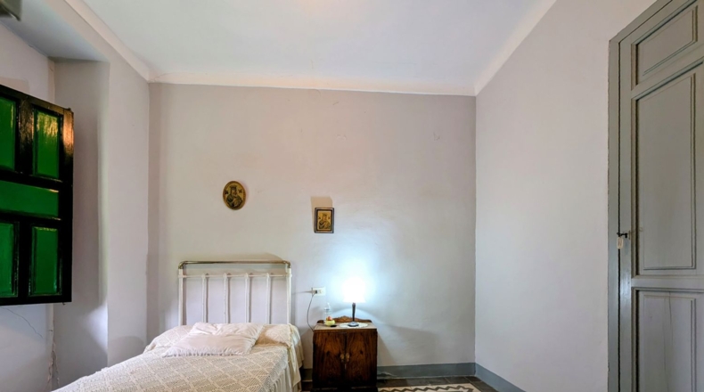 Granada - Loja - 16000m2