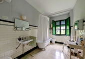 Villa con terreno en venta en Loja ref: TR256132 foto