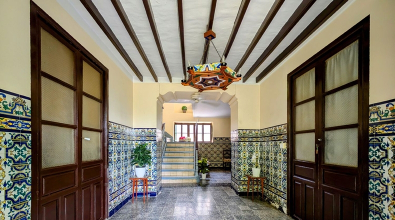 Granada - Loja - 16000m2