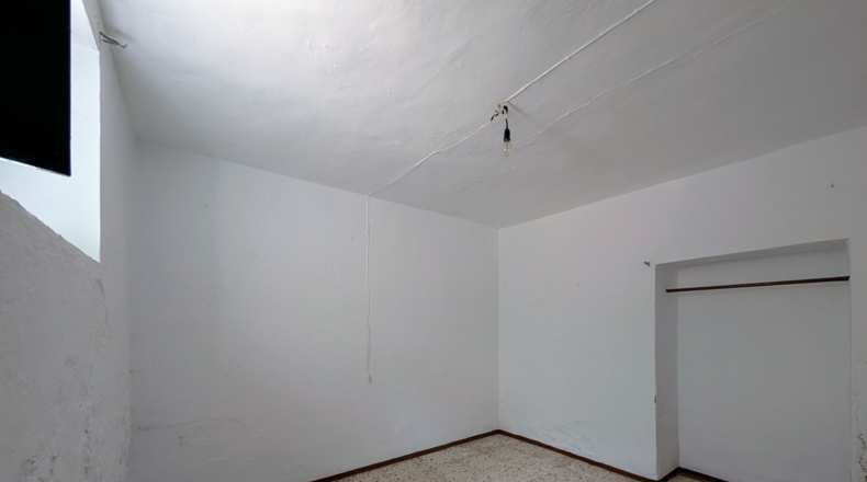 Granada - Loja - 16000m2