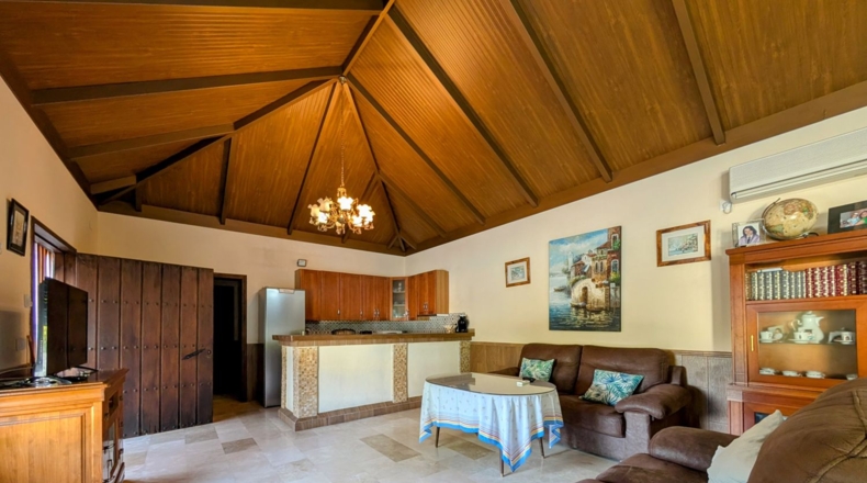 Granada - Loja - 3200m2