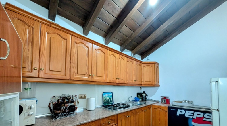 Granada - Loja - 3200m2
