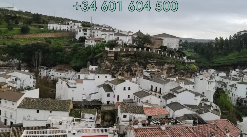 Cádiz - Setenil de las Bodegas - 170m2