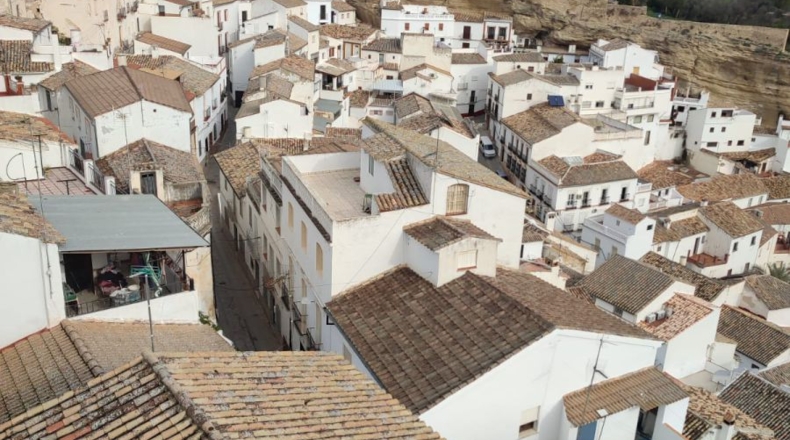Cádiz - Setenil de las Bodegas - 184m2