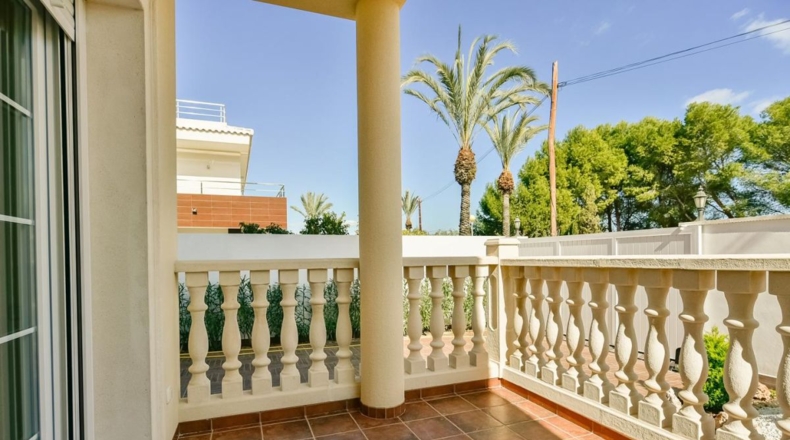 Alicante - La Zenia - 600m2
