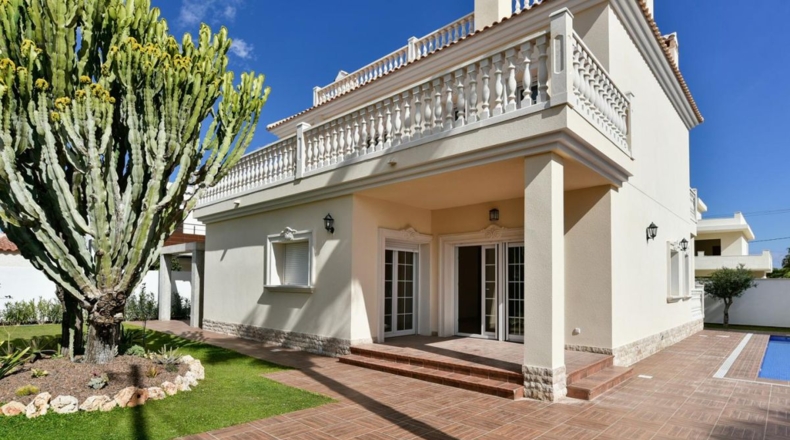 Alicante - La Zenia - 600m2