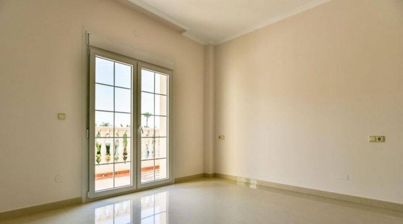 Alicante - La Zenia - 600m2