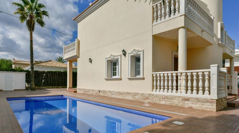 Alicante - La Zenia - 600m2