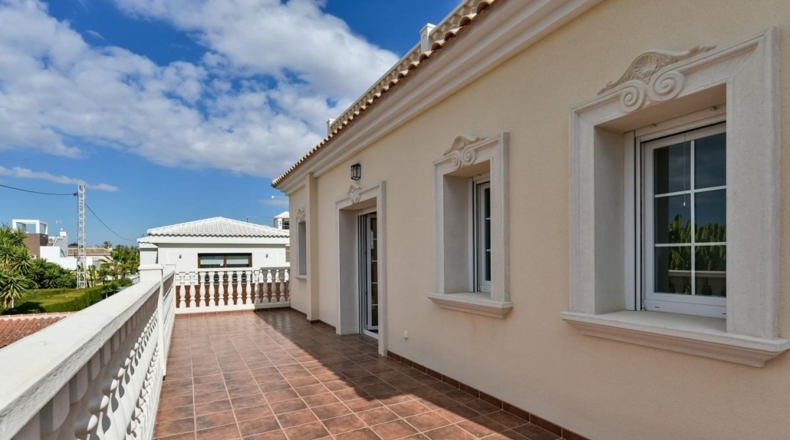 Alicante - La Zenia - 600m2