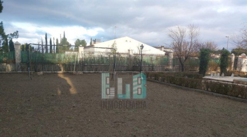 Albacete - Albacete - 3000m2