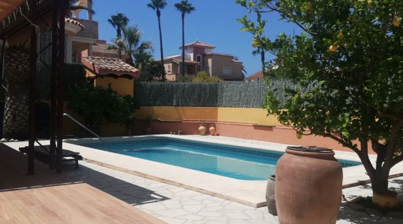 Alicante - Alfaz del Pi - 450m2