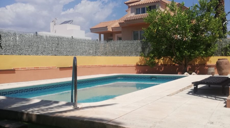 Alicante - Alfaz del Pi - 450m2