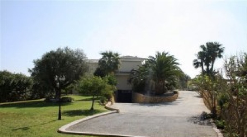 Alicante - Alfaz del Pi - 16000m2