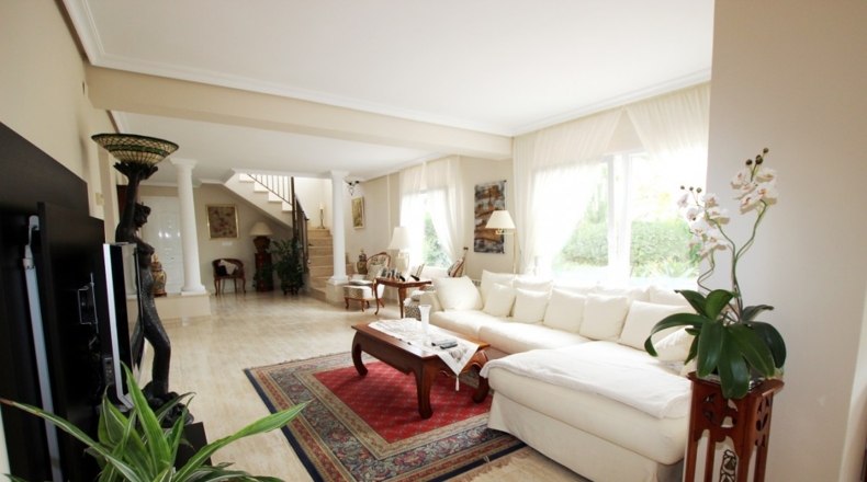 Alicante - Alfaz del Pi - 1300m2