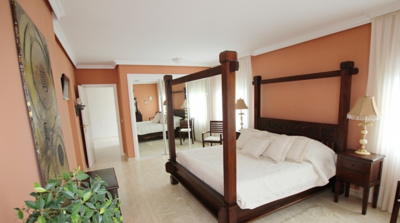 Alicante - Alfaz del Pi - 1300m2