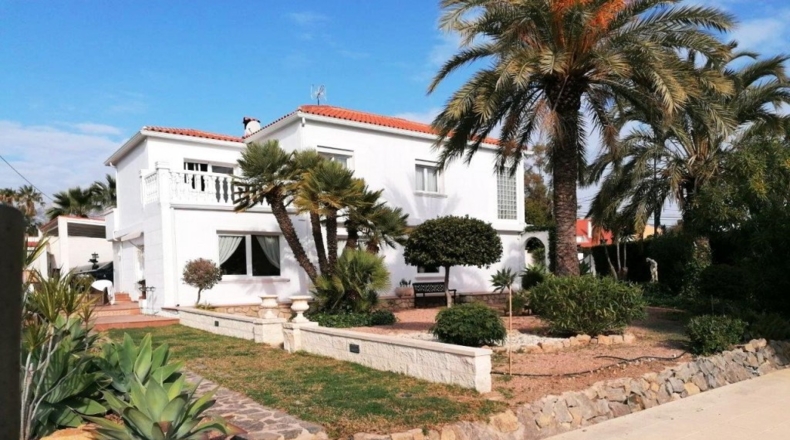 Alicante - Alfaz del Pi - 1300m2