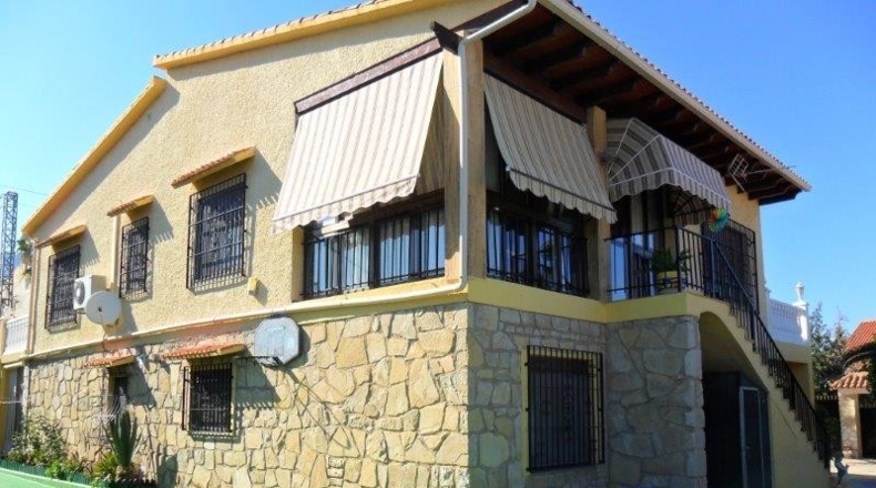 Alicante - La Nucía - 1500m2