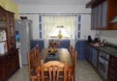 Вилла с участком на продажу в городе La Nucia. Фото