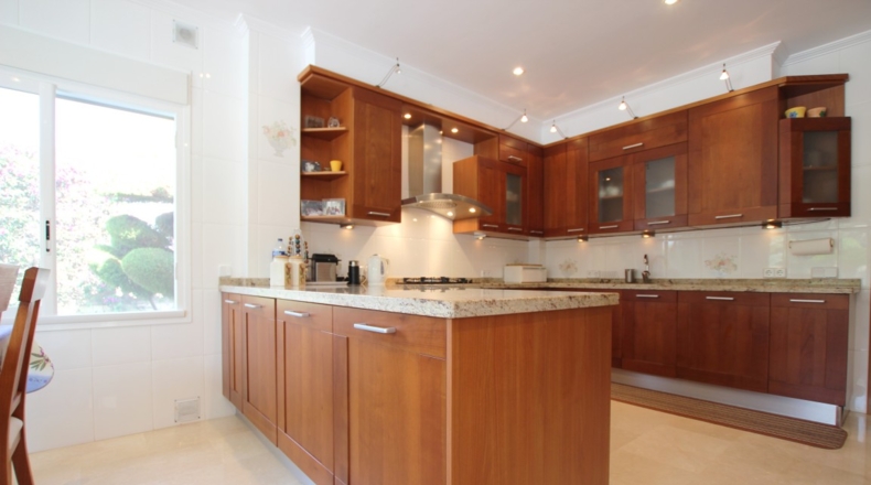 Alicante - Alfaz del Pi - 1370m2