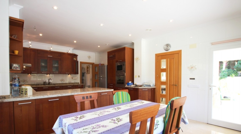 Alicante - Alfaz del Pi - 1370m2