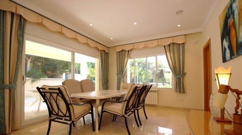 Alicante - Alfaz del Pi - 1370m2