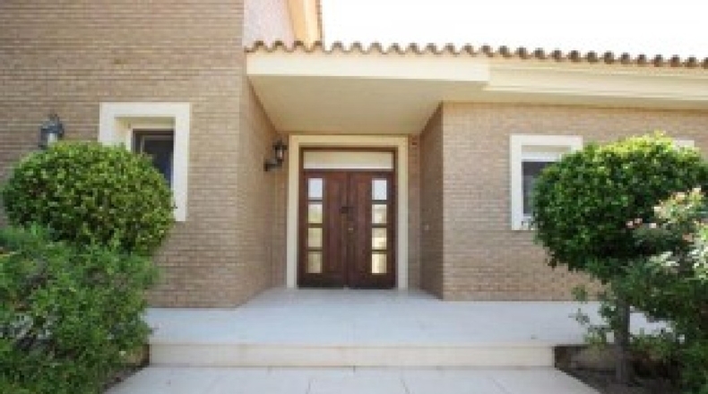 Alicante - Alfaz del Pi - 1370m2