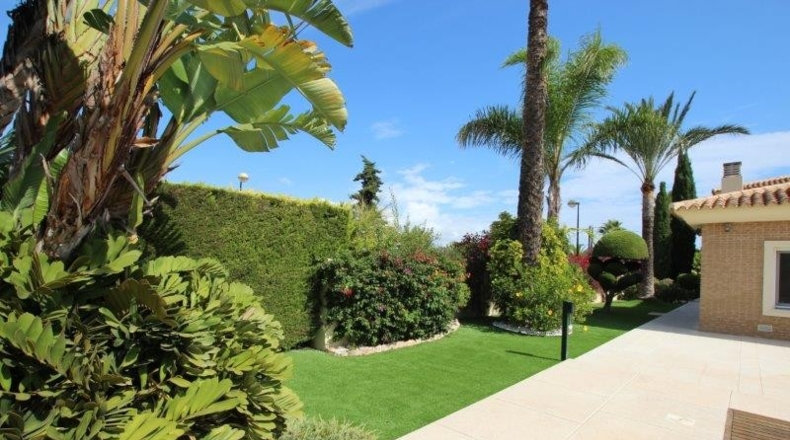 Alicante - Alfaz del Pi - 1370m2