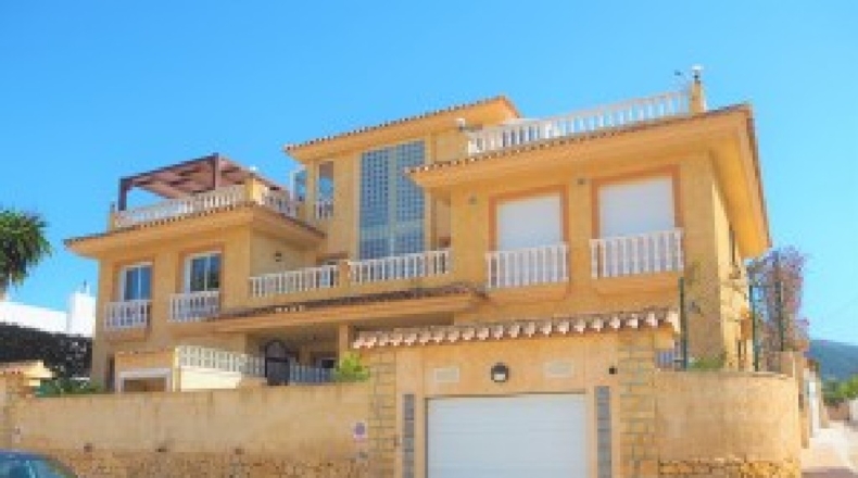 Alicante - Alfaz del Pi - 400m2